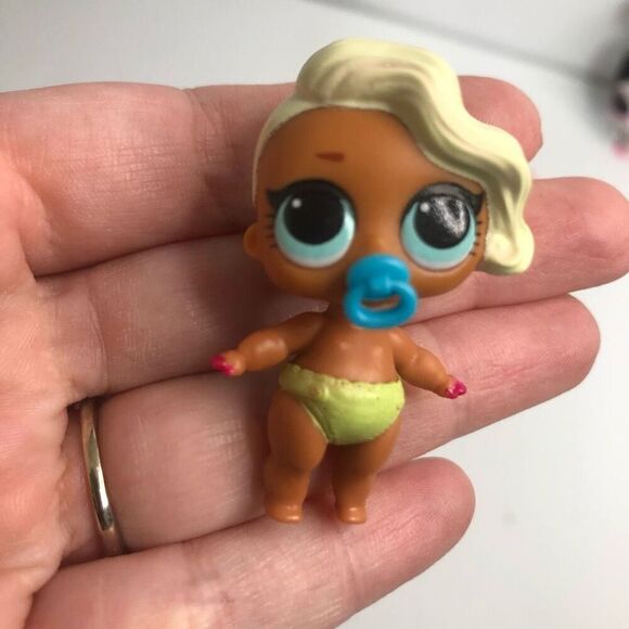 l.o.l. surprise doll pet lil sister pink mask neck pillow as is - Picture 6 of 9